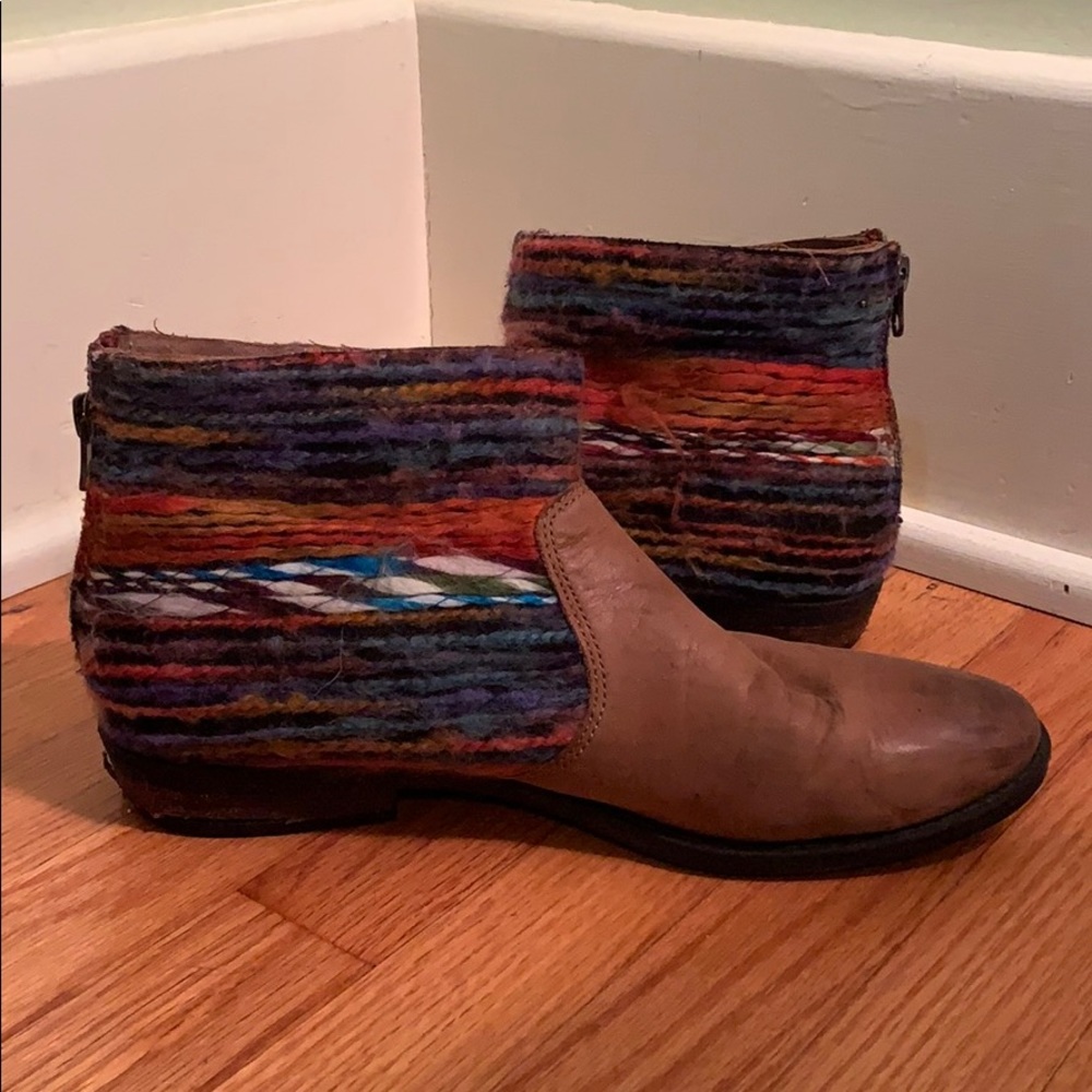 Wool yarn accented leather booties
